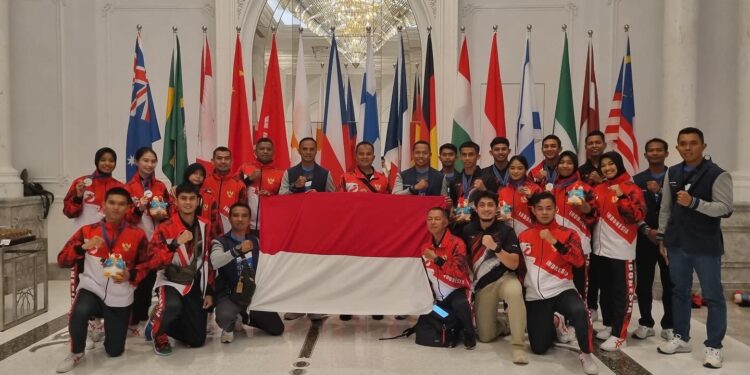 Tim Terjun Payung Polri Raih Prestasi di Kejuaraan Skydiving Asia dan Dunia