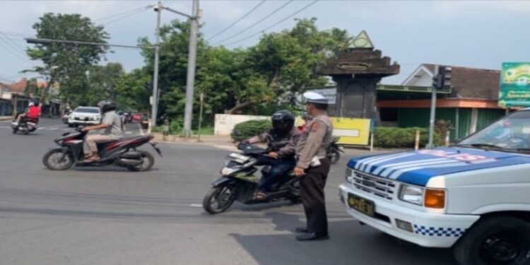 Menjaga Kamtibmas Tetap Kondusif, Polisi Mojokerto Laksanakan Patroli Hingga Tempat Wisata