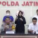 Polda Jatim Amankan Tersangka Penipuan dan Penggelapan Proyek Apartemen di Surabaya