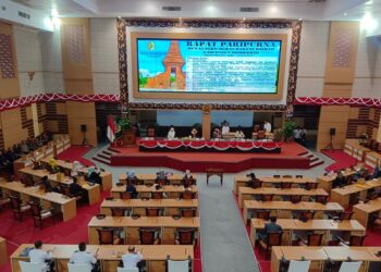 DPRD Kabupaten Mojokerto Gelar Rapat Paripurna Bahas 5 Item Raperda Bersama Bupati Ikfina