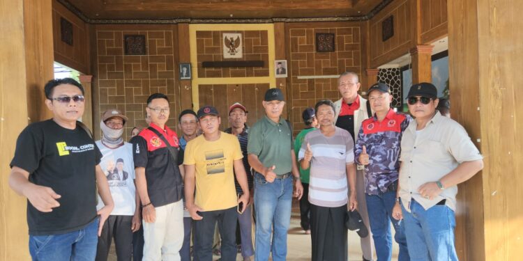 Warga Desa Mojoagung Merasa Kecewa Dengan Ketidak hadiran Kepala Desa