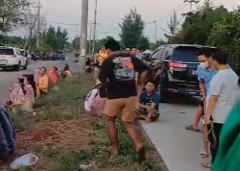 Warga Satu Desa di Tuban Mengungsi Terdampak Tangki Pertamina Bocor