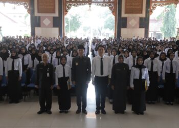 953 SK Diserahkan Oleh Mas Lindra Kepada PPPK Pemkab Tuban