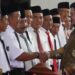 Mas Dhito Serahkan SK Perpanjangan Kepada 2.836 Anggota BPD dari 343 Desa