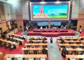 Penyampaian Nota Penjelasan Bupati Ikfina Atas KUPA APBD dan PPAS 2024 Dalam Rapat Paripurna DPRD Kabupaten Mojokerto