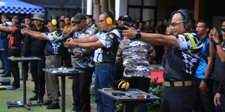 Polda Jatim Gelar Lomba Menembak Kapolda Cup Peringati HUT Bhayangkara ke 78