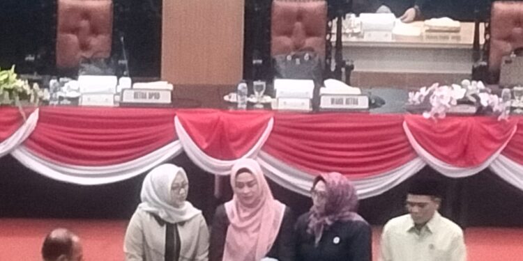 DPRD dan Bupati Mojokerto Tanda Tangani Pakta Integritas KUA dan PPAS TA 2025