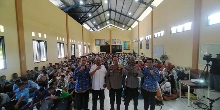 Stop Bullying, Polsek Jetis Beri Edukasi di Smk Negeri 1