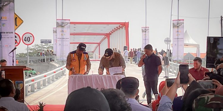 Mas Dhito Resmikan Jembatan Jongbiru Membangkitkan Kembali Sejarah Kediri Kuno