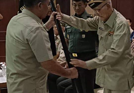 Mayjen Komaruddin Simanjutak Menangis Gantikan Doni Monardo