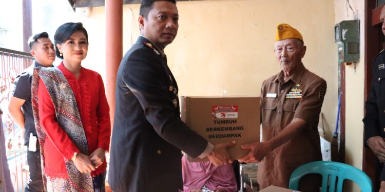 Apresiasi Jasa Para Pejuang, Forkopimda Kota Mojokerto Berikan Tali Asih Ke Veteran