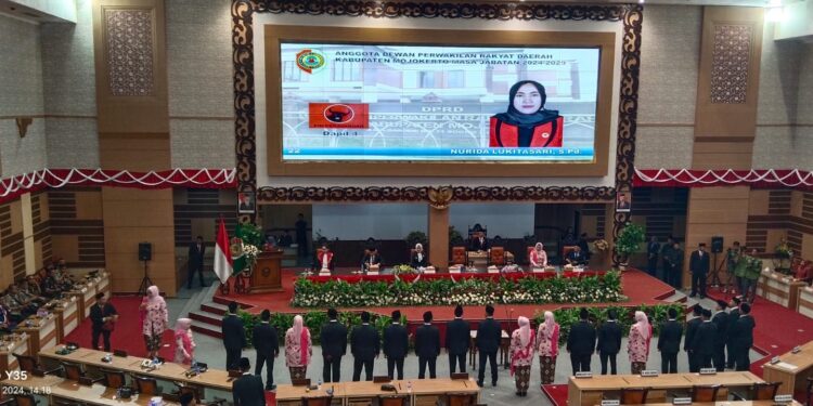 Pengambilan Sumpah Janji Anggota DPRD Kabupaten Mojokerto 2024-2029