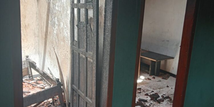 Rumah warga di Blitar kebakaran akibat konslet listrik