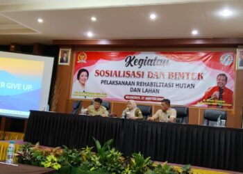 Elia Joko Sambudo DPRD Dapil 2 Fraksi PDIP , menggelar sosialisasi dan bimbingan teknis pelaksanaan Rehabilitasi Hutan dan Lahan (RHL)