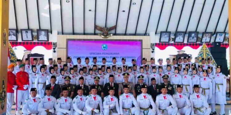 PJ. Bupati Magetan Kukuhkan 72 Orang Paskibra 2024