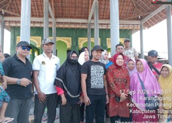 Risma Kunjungi dan Dialog Dengan Nelayan Palang Tuban dan Segera Gelontorkan Box Tempat Ikan