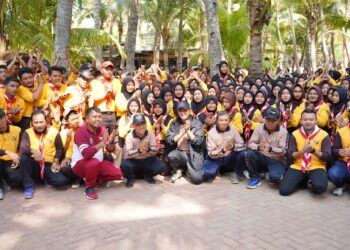 1000 Siswa -Siswi Ikuti Kemah Kebangsaan di Pantai Kelapa