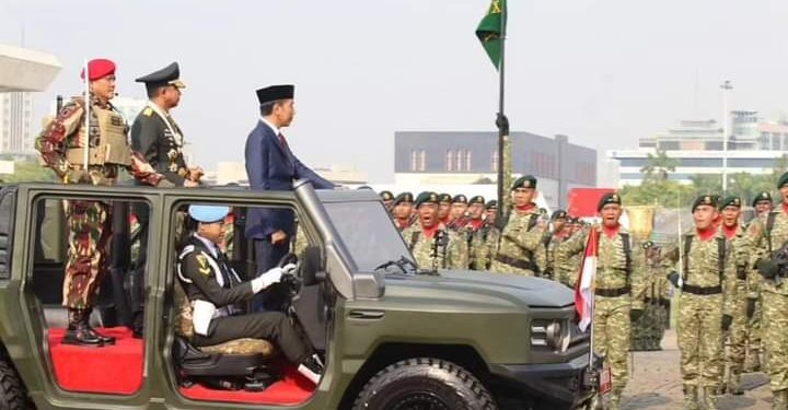 TNI PRIMA, Prajurit Macan Kumbang Yonif 515 UTY/9/2 Kostrad Tampil Prima Dalam Pelaksanaan HUT Ke-79 TNI Di Monas