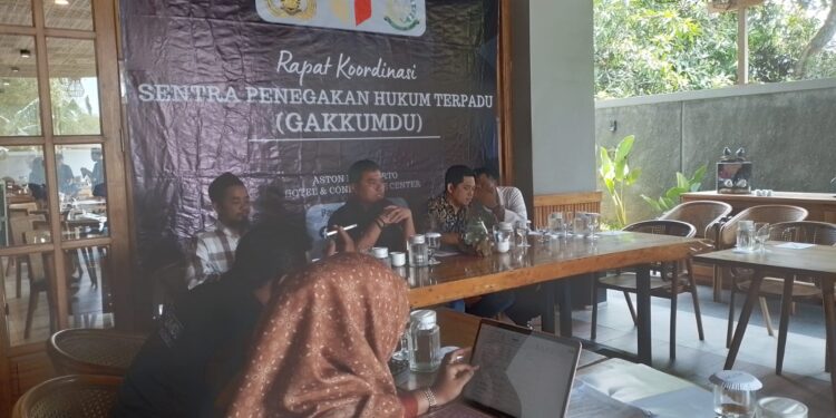 Bawaslu Mojokerto Gelar Rakor Gakkumdu Bersama Kejaksaan dan Kepolisian