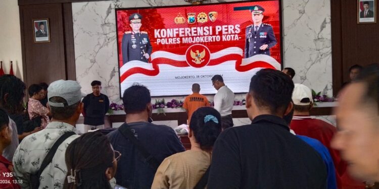 Satreskrim Polres Mojokerto Kota Amankan Buronan Kasus Penganiayaan