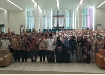 Go Tjong Ping Dampingi Gus Hans Saat Kunjungan di Tuban: Konsolidasi Politik dan Perkuat Hubungan dengan Ulama