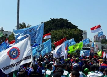 Tuntut Kenaikan Upah,  Hari Ini Ribuan Buruh Mau Geruduk Istana