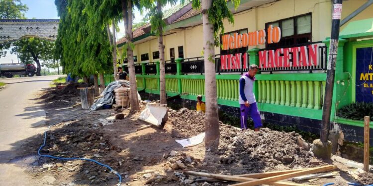 Drainase Baluk Minimalisir luapan Air Di Musim Penghujan