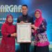 Bupati Tuban Terima Penghargaan STBM Dari Wamenkes RI