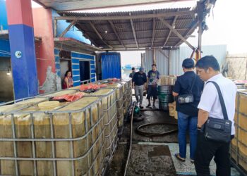 APH Gerebeg Gudang Pengoplosan Minyak Solar Bersubsidi