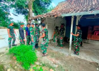 Rumah Tidak Layak Huni (RTLH) Milik Warga Mulai Dibongkar Satgas TMMD