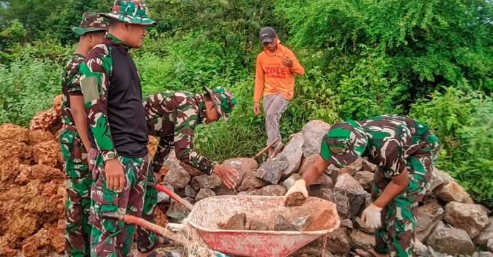 Satgas TMMD Ke-123 Bahu-Membahu Bangun Jalan Pertanian Untuk Warga Desa Bader