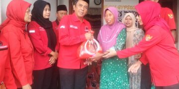 Gerakan Berbagi Di Bulan Ramadhan Oleh PDI Perjuangan Jatim