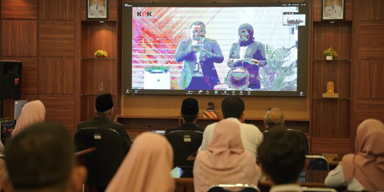 Bupati dan Wakil Bupati Tuban Hadiri Secara Daring Peluncuran Indikator MCP 2025 Oleh KPK