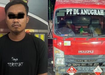 Oplos BBM Dengan Minyak Mentahan Sopir Truk Tangki Ditangkap Polisi