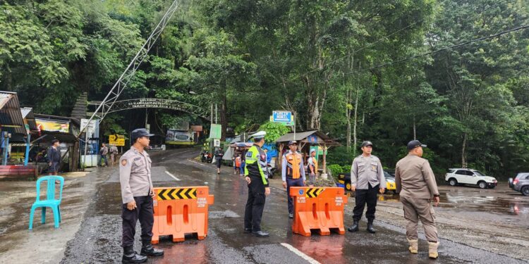 Satu Korban Ditemukan, Polres Mojokerto Tutup Jalur Wisata Pacet – Cangar