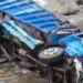 Sebuah Truk Mengalami Kecelakaan Terperosok Disungai