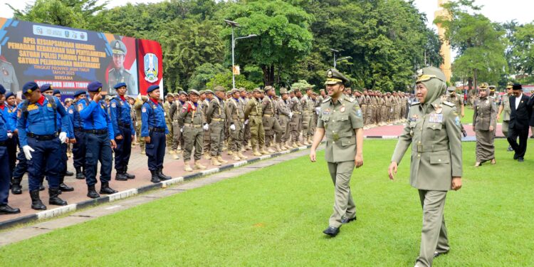 Kepala Satpol PP Tuban Hadiri Apel Gabungan Tingkat Jatim
