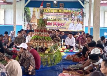 Gelar Budaya Sedekah Bumi Desa Gunungsari, Dawarblandong, Mojokerto