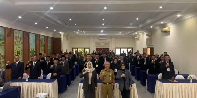 Buka Pelatihan Kepemimpinan Pengawas, Ini Pesan Sekda Budi Wiyana