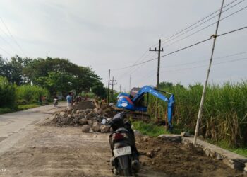 Rehabilitasi ruas jalan wilayah   Kintelan –  Padangasri Mojokerto