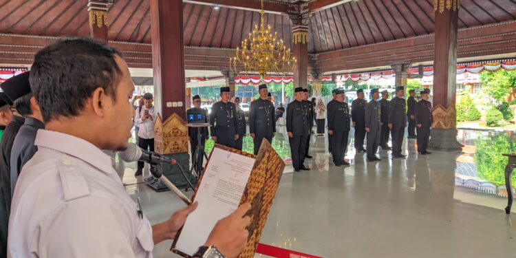 Bupati Mojokerto lantik 16 Pejabat Tinggi Pratama