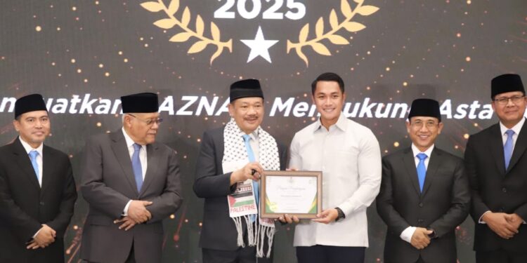 Mas Lindra Terima Penghargaan Dari Baznas RI