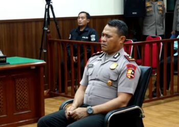 Petisi Penolakan Pemecatan Kompol Cosmas Capai 130.000 Tanda Tangan