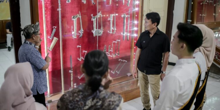 Gelar Pameran Periodik, Musium Kambang Putih Tampilkan Koleksi Ikonik