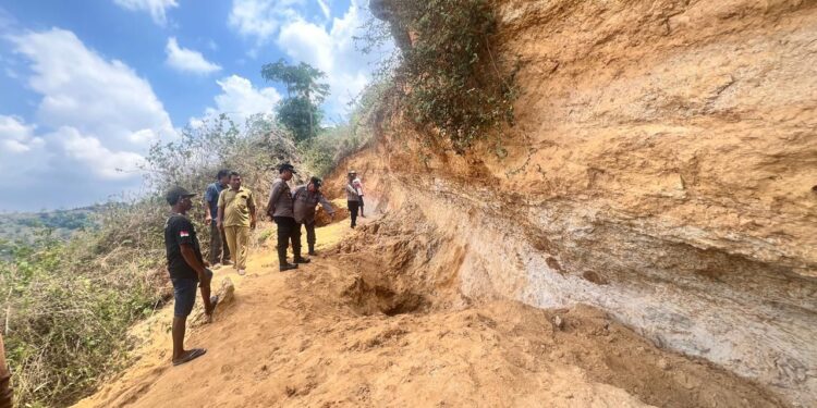 Tewas Tertimbun Longsoran Bekas Tambang Pasir Kwarsa  di Lahan Milik Pejabat