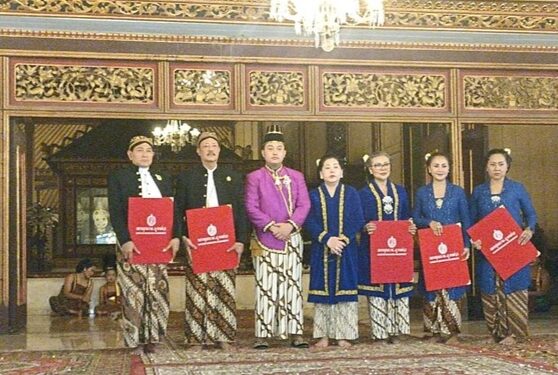 PB XIV Purbaya Kukuhkan 5 Kerabat Jadi Panembahan, Sabda Raja Tegaskan Legitimasi Kekuasaan