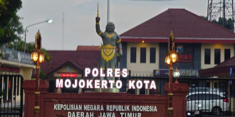 “Kasus Setyono Mandek: Transparansi Penyidikan Polres Mojokerto Kota Dipertanyakan”