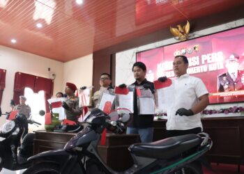 “Curanmor Daster Gegerkan Mojokerto: Polisi Ungkap Modus, Barang Bukti, dan Riwayat Kejahatan Pelaku”