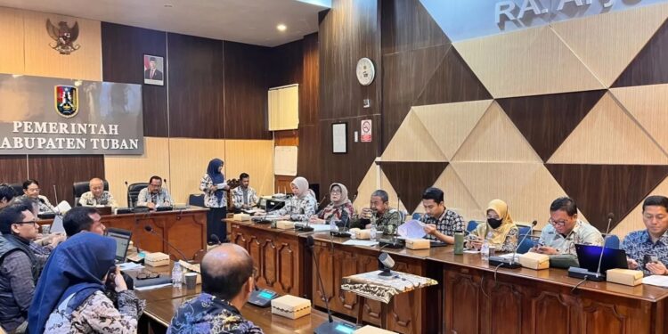 UMK Tuban 2026 Hanya Naik Rp 159 Ribu: Rapat Alot, Buruh Meradang, Pemerintah dan Pengusaha Berlindung di Balik PP 49/2025