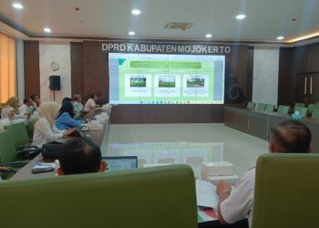 RDP DPRD Kabupaten Mojokerto  Soroti Izin MBG